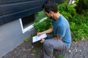 What are the key pros of a pre-listing home inspection